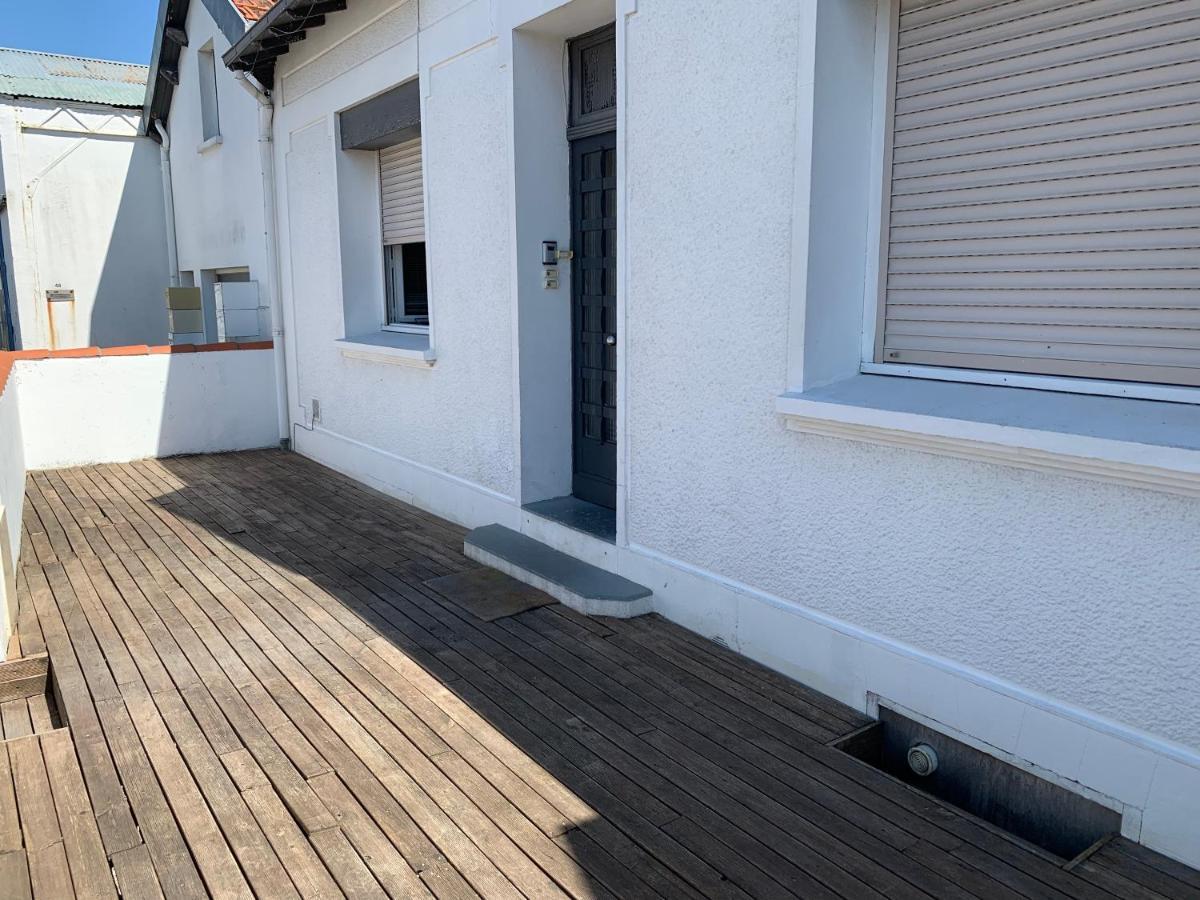 Appartement Tout Confort En Mezzanine A 20Mn A Pied Du Centre-Ville Avec Tv Et Wifi 라로셸 외부 사진